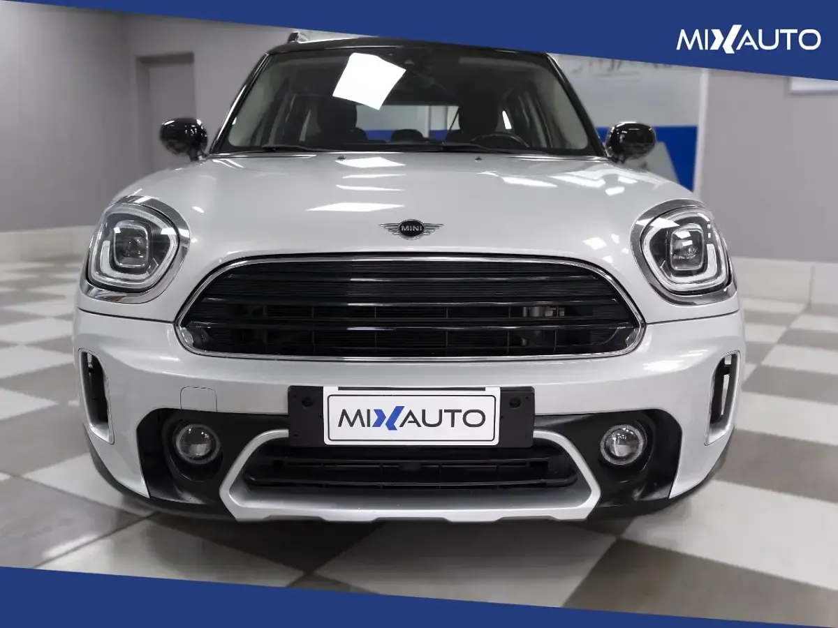 Usata Mini Countryman 136 CV (100 kW) 2020 Argento SUV