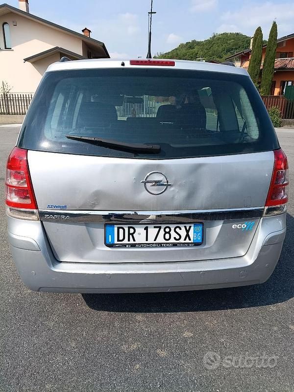 Brugt Opel Zafira 94 HK (69 kW) 2008 Grå MPV