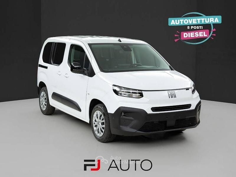 Nuova Fiat Doblò 102 CV (75 kW) 2026 Bianco Monovolume