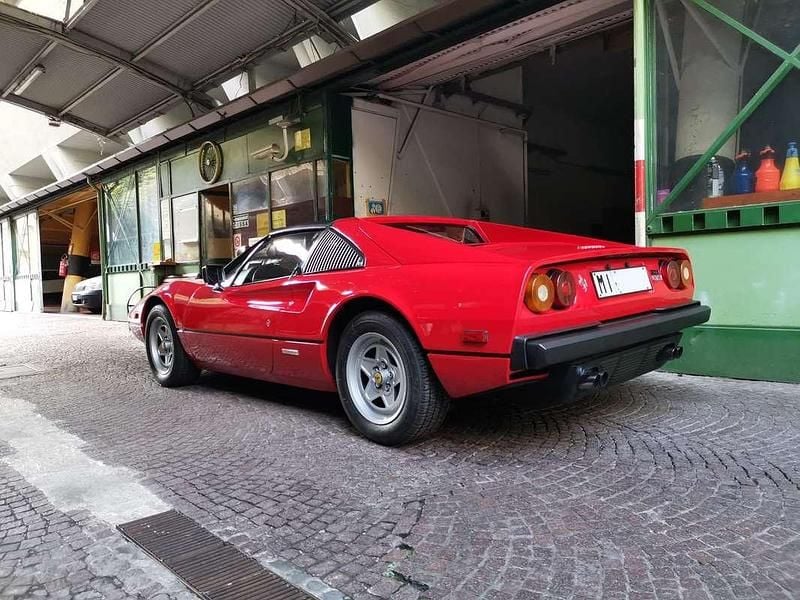 Usata Ferrari 308 230 CV (169 kW) 1982 Rosso Coupé
