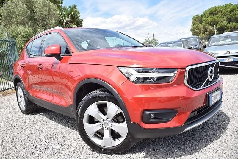Usata Volvo XC40 Business Edition 150 CV (110 kW) 2020 Rosso SUV