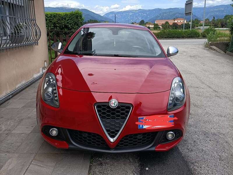 Usato 2016 Alfa Romeo Giulietta 2.0 Diesel 150 CV (10.500 €)