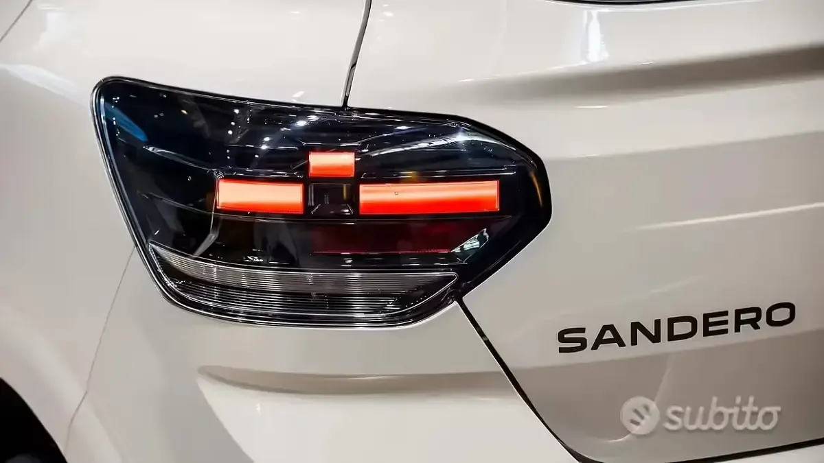 Nuevo Dacia Sandero 101 CV (74 kW) 2026 Blanco Berlina