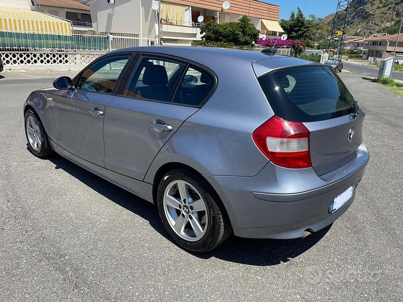 Usata BMW 116 116 CV (85 kW) 2006 Blu Utilitaria