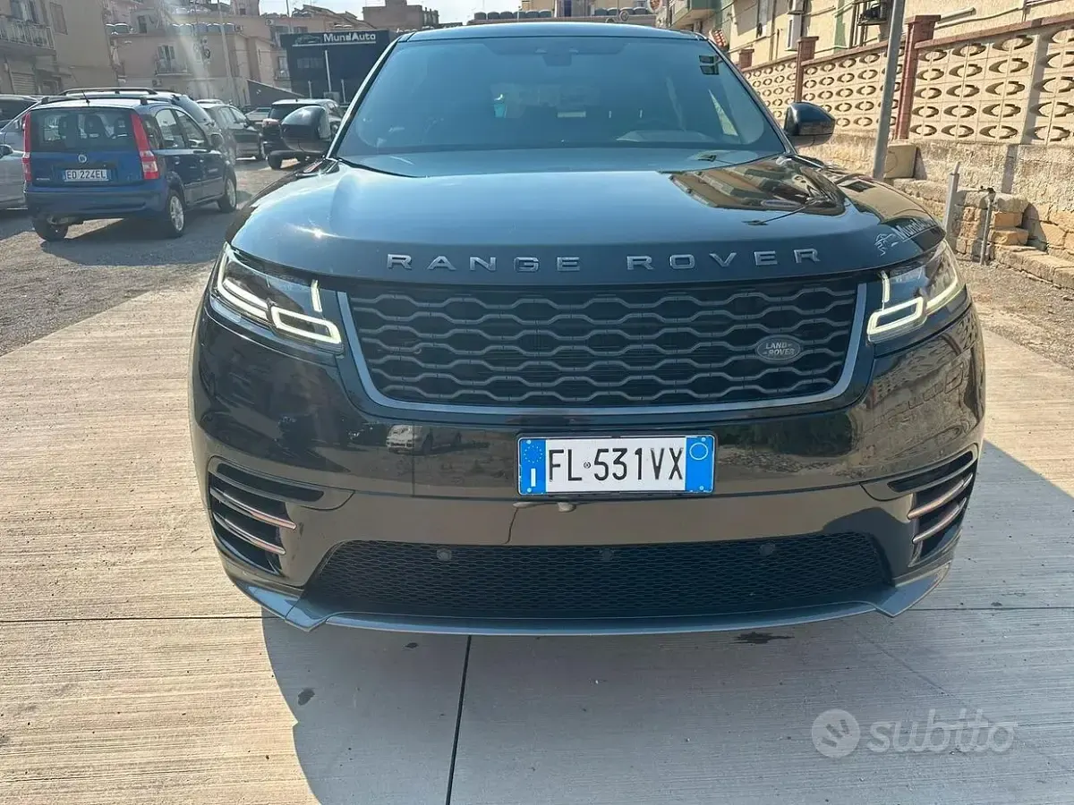 Usata Land Rover Range Rover Velar R-Dynamic 241 CV (177 kW) 2017 Nero SUV