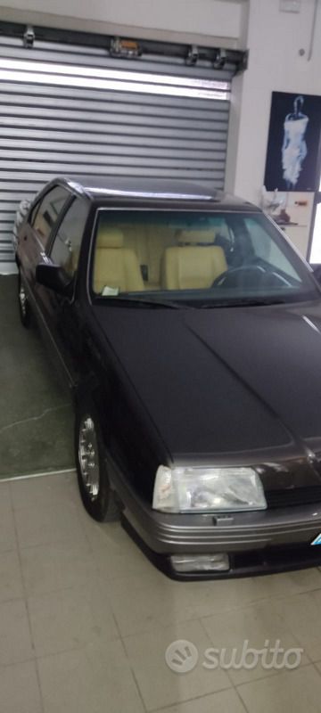 Usata Alfa Romeo 164 207 CV (152 kW) 1991 Verde Berlina