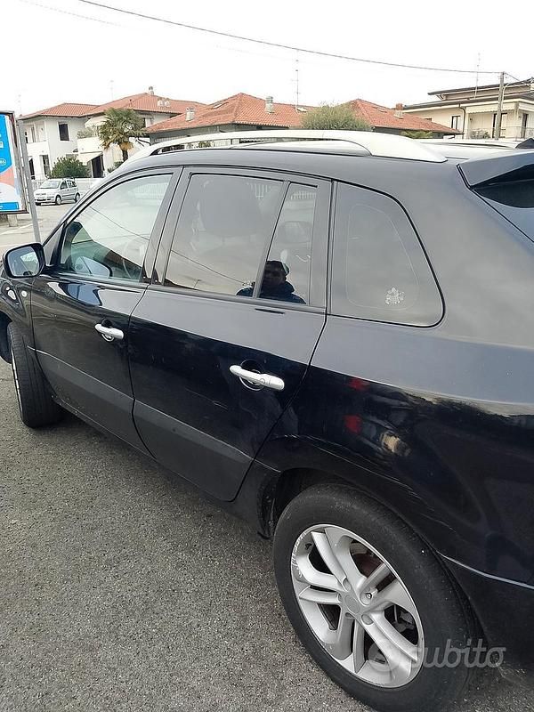 Usata Renault Koleos 150 CV (110 kW) 2010 Nero SUV