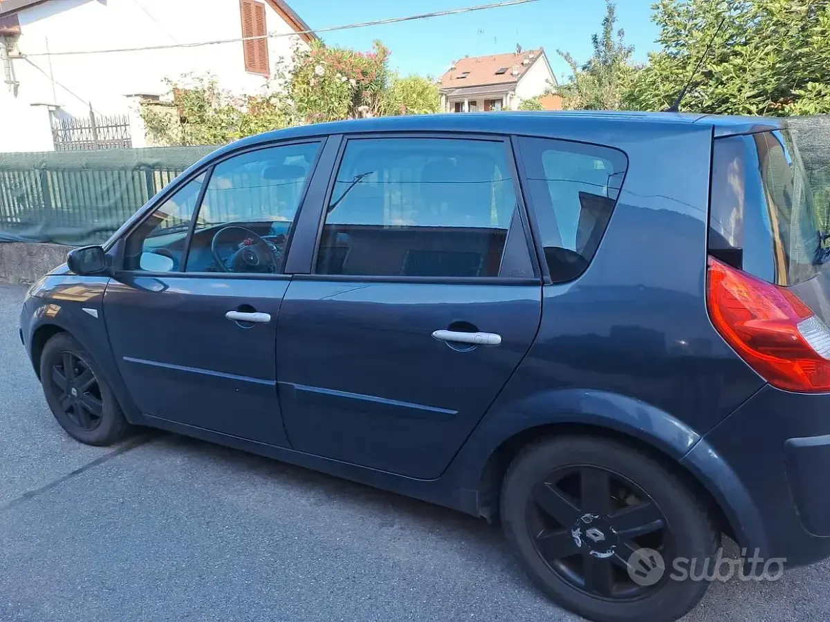 Usata Renault Scenic E-Tech 120 CV (88 kW) 2007 Grigio Monovolume