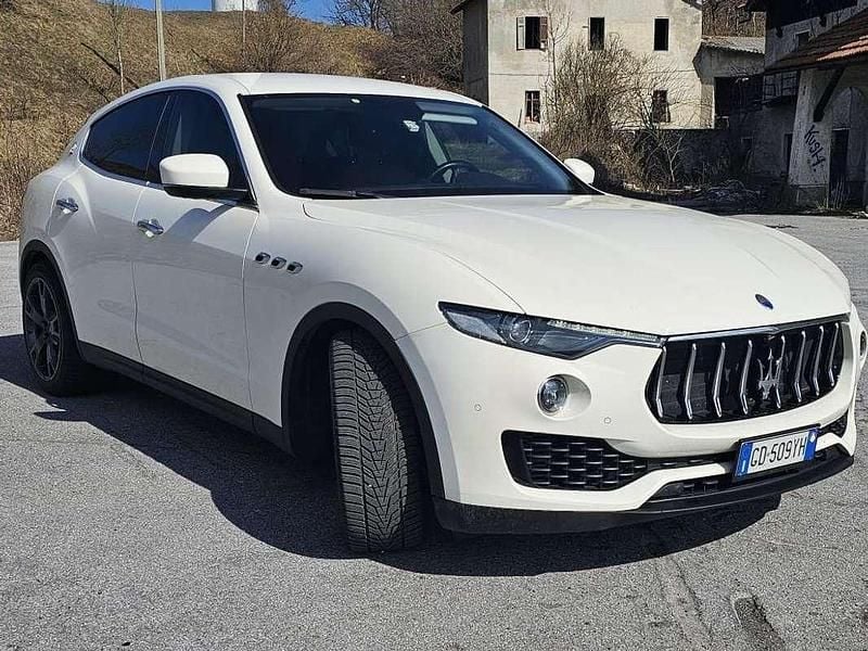 Usata Maserati Levante 349 CV (256 kW) 2020 Bianco SUV