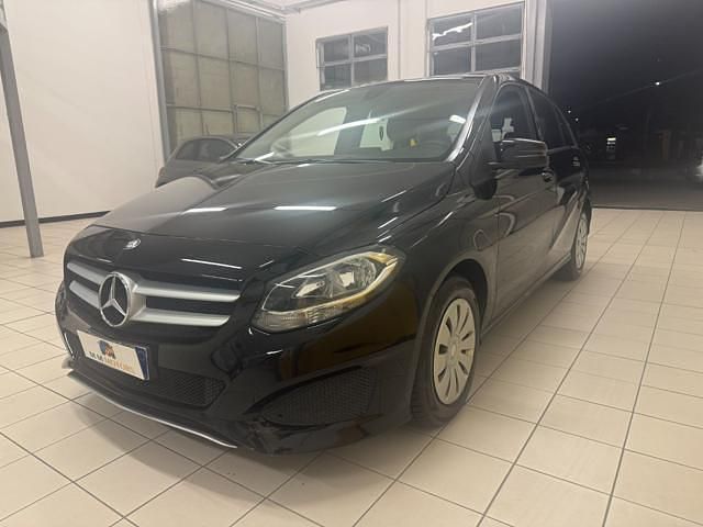 Usata Mercedes B180 Executive 109 CV (80 kW) 2015 Nero Monovolume