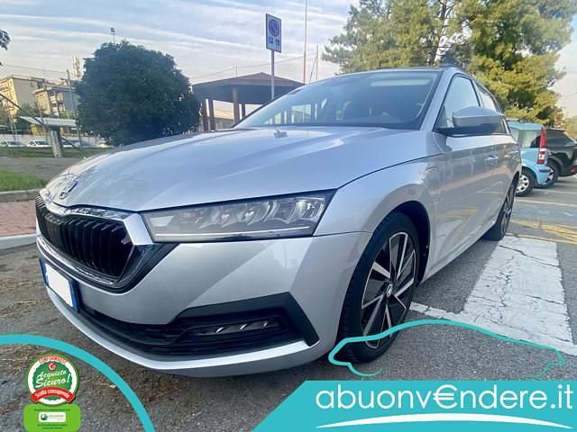 Grigio Usata 2021 Skoda Octavia Executive Station wagon | 16.999 € (Super prezzo) - Immagine 1/4
