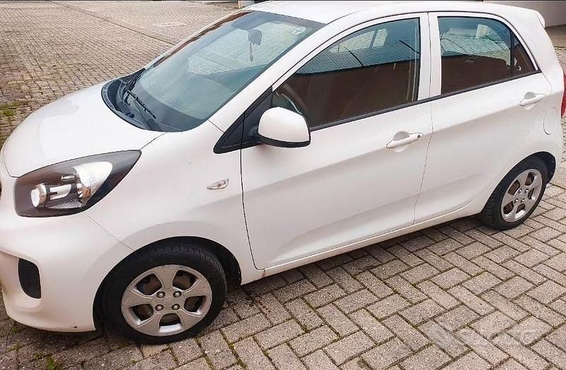 Gebraucht Kia Picanto 66 PS (48 kW) 2016 Weiß Kleinwagen