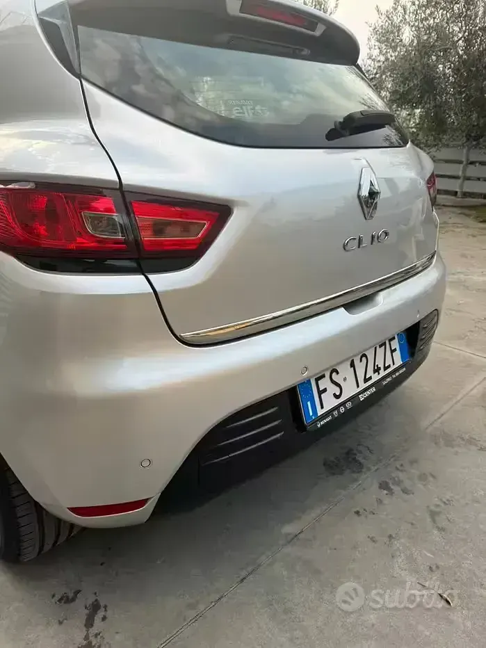 Usata Renault Clio IV 75 CV (55 kW) 2018 Grigio Berlina