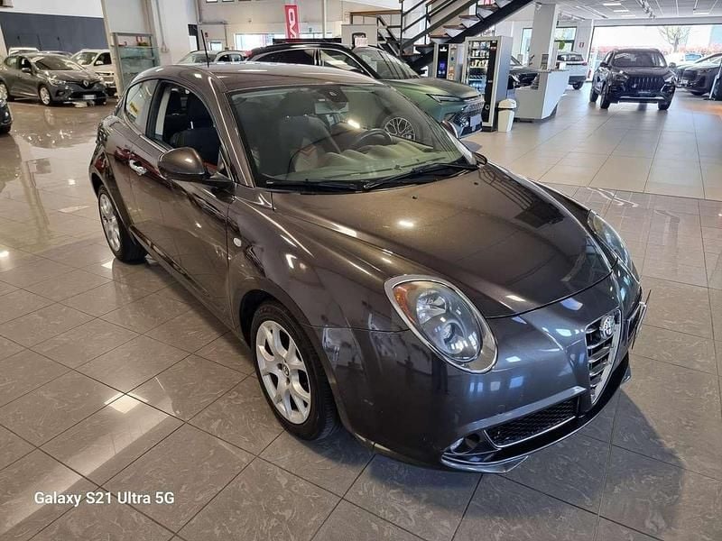 Usata Alfa Romeo MiTo Distinctive 84 CV (61 kW) 2014 Marrone Utilitaria