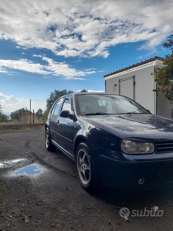 Usata VW Golf III 110 CV (80 kW) 1999 Blu Berlina