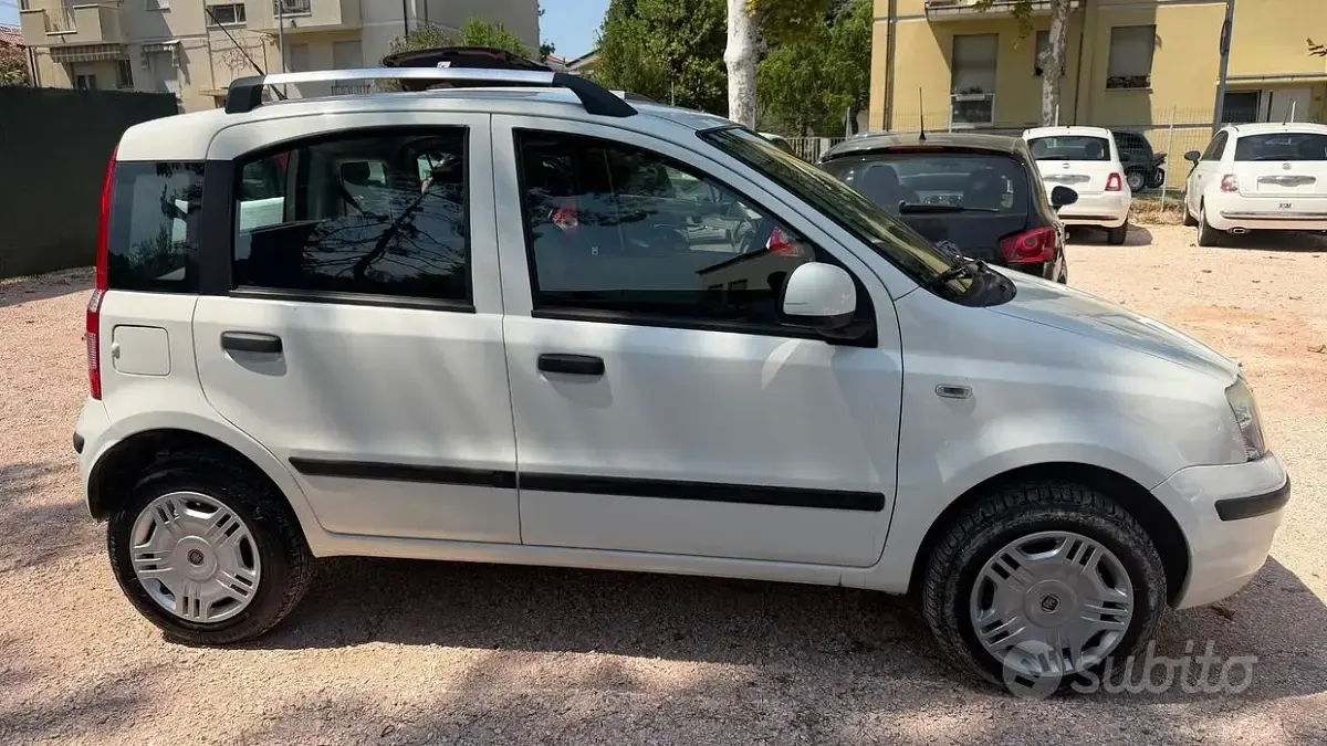 Usata Fiat Panda Dynamic 69 CV (50 kW) 2011 Bianco Utilitaria