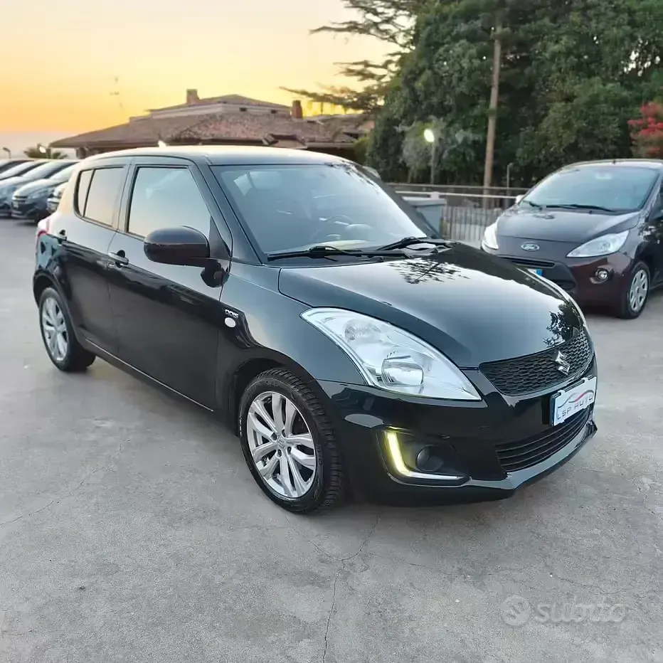 Usata Suzuki Swift 75 CV (55 kW) 2015 Nero Utilitaria