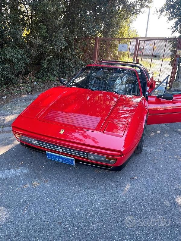 Rosso Usata 1988 Ferrari 208 Coupé | 79.900 € - Immagine 1/4