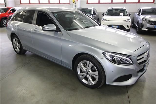 Usata Mercedes C220 Business 170 CV (125 kW) 2017 Grigio Berlina