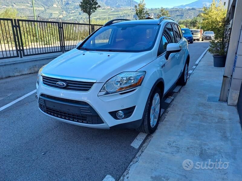 Usata Ford Kuga Titanium 163 CV (119 kW) 2011 Bianco SUV