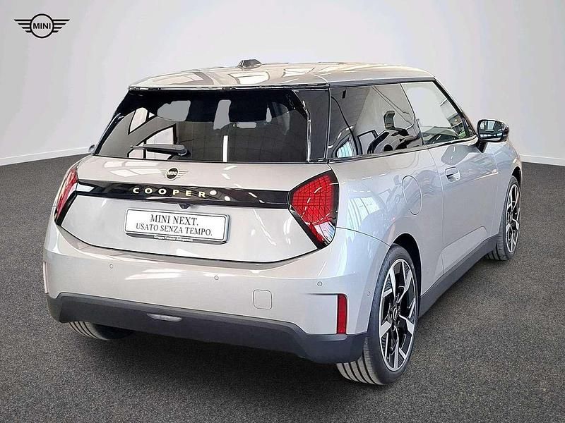 Nuova Mini Cooper Classic 135 kW (184 CV) 2025 Grigio Utilitaria