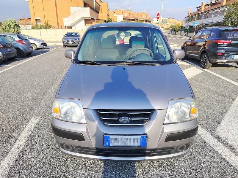 Usata Hyundai Atos Active 59 CV (43 kW) 2004 Grigio Utilitaria