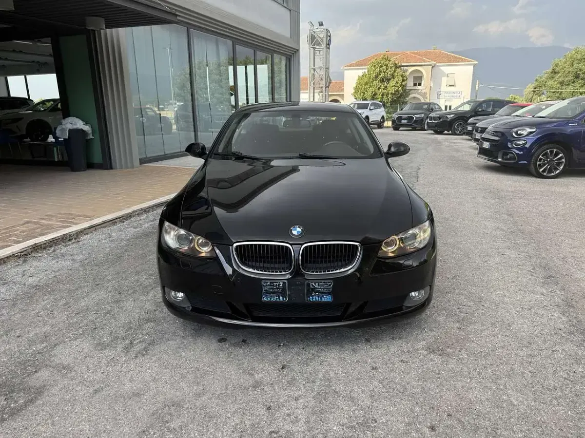 Usata BMW 320 170 CV (125 kW) 2009 Nero Coupé