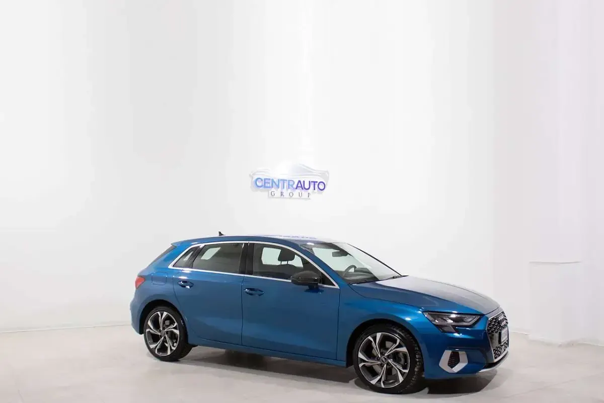 Usata Audi A3 Advanced Plus 150 CV (110 kW) 2021 Blu/azzurro Berlina