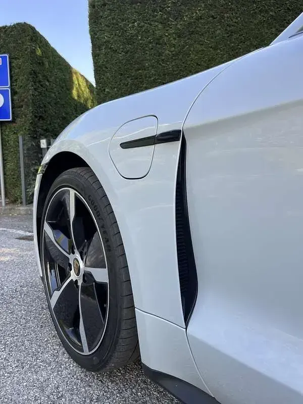 Usata Porsche Taycan Performance Package 139 kW (190 CV) 2021 Berlina