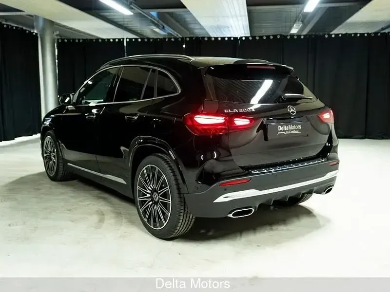 Nuova Mercedes GLA200 AMG line 150 CV (110 kW) 2026 SUV