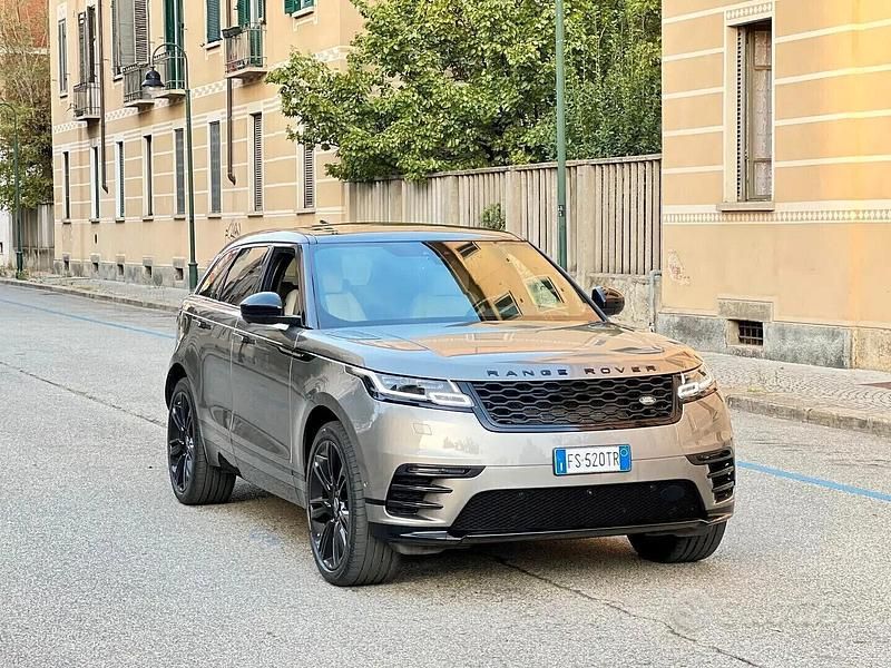 Usata Land Rover Range Rover Velar HSE Dynamic 300 CV (220 kW) 2018 Silicon silver  tetto nero SUV