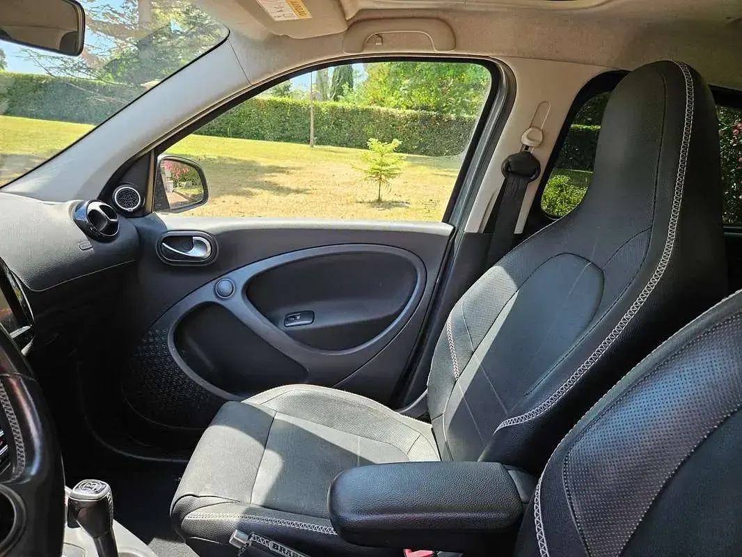 Usata Smart ForFour Brabus Xclusive 109 CV (80 kW) 2017 Grigio Utilitaria