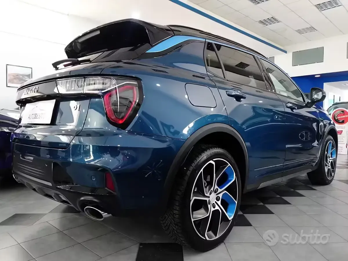 Usata Lynk & Co 01 261 CV (191 kW) 2023 Blu SUV