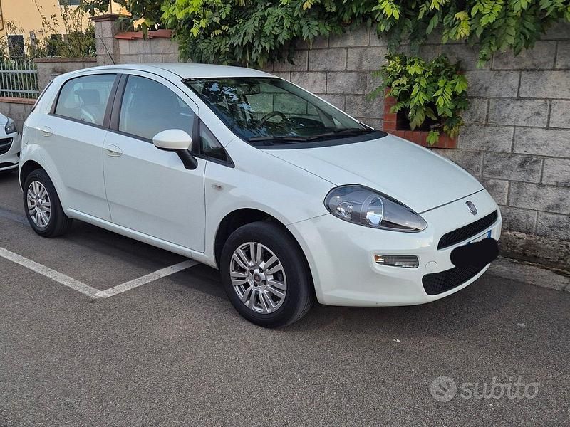 Usata Fiat Punto 77 CV (56 kW) 2012 Bianco Utilitaria