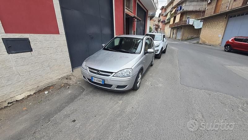 Usata Opel Corsa 2005 Grigio Utilitaria