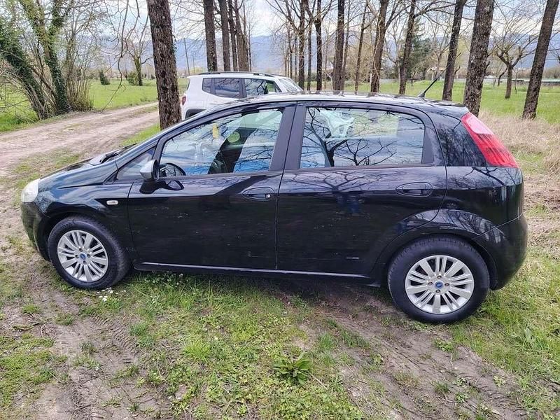 Usata Fiat Grande Punto Emotion 90 CV (66 kW) 2007 Nero Utilitaria