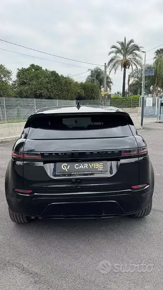 Usata Land Rover Range Rover evoque 150 CV (110 kW) 2021 Nero SUV