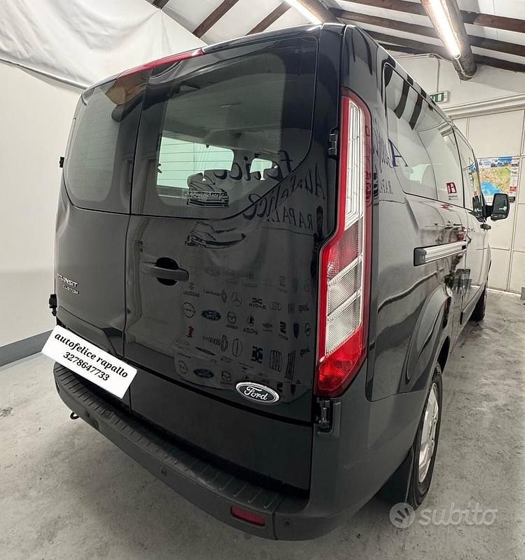 Usata Ford Tourneo Trend 130 CV (95 kW) 2017 Nero Monovolume