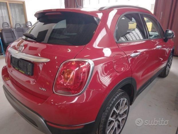 Usata Fiat 500X 140 CV (102 kW) 2015 Rosso SUV