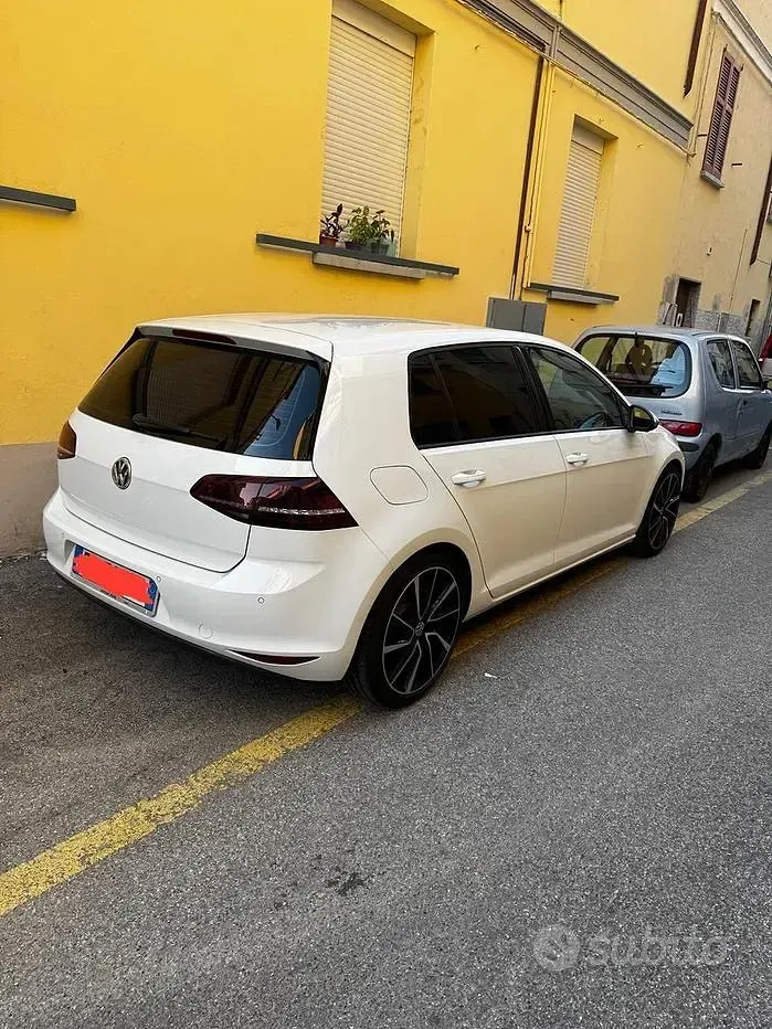 Usata VW Golf VII 85 CV (62 kW) 2014 Bianco Berlina