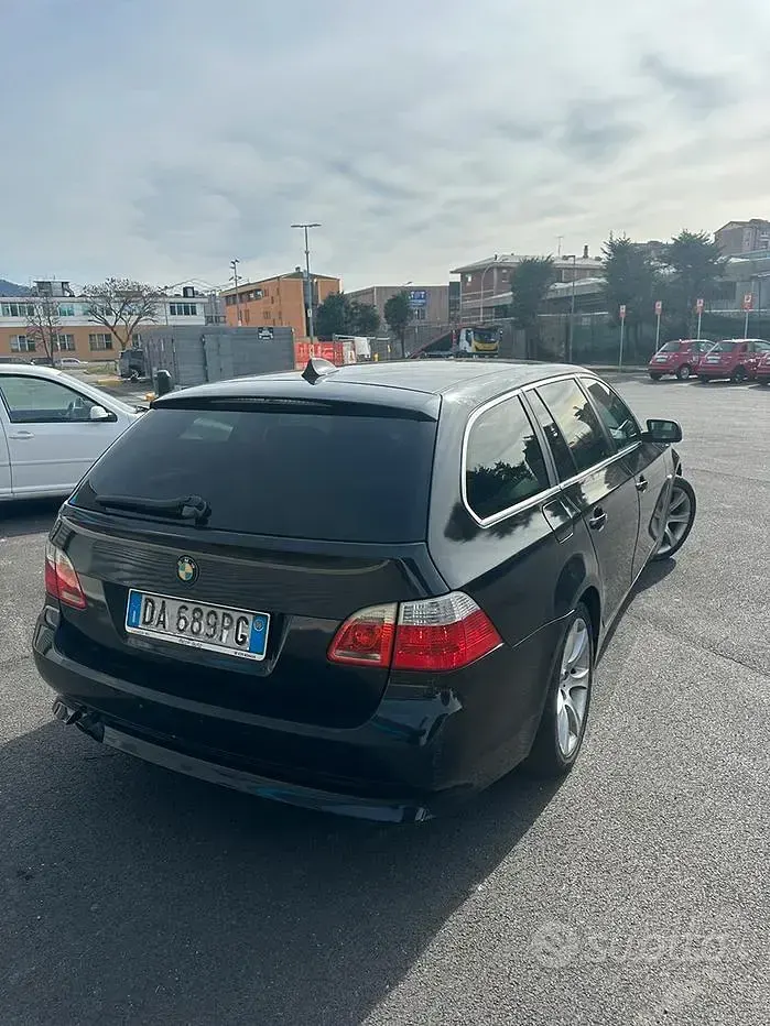 Usata BMW 530 M Sport 231 CV (169 kW) 2006 Nero Station wagon