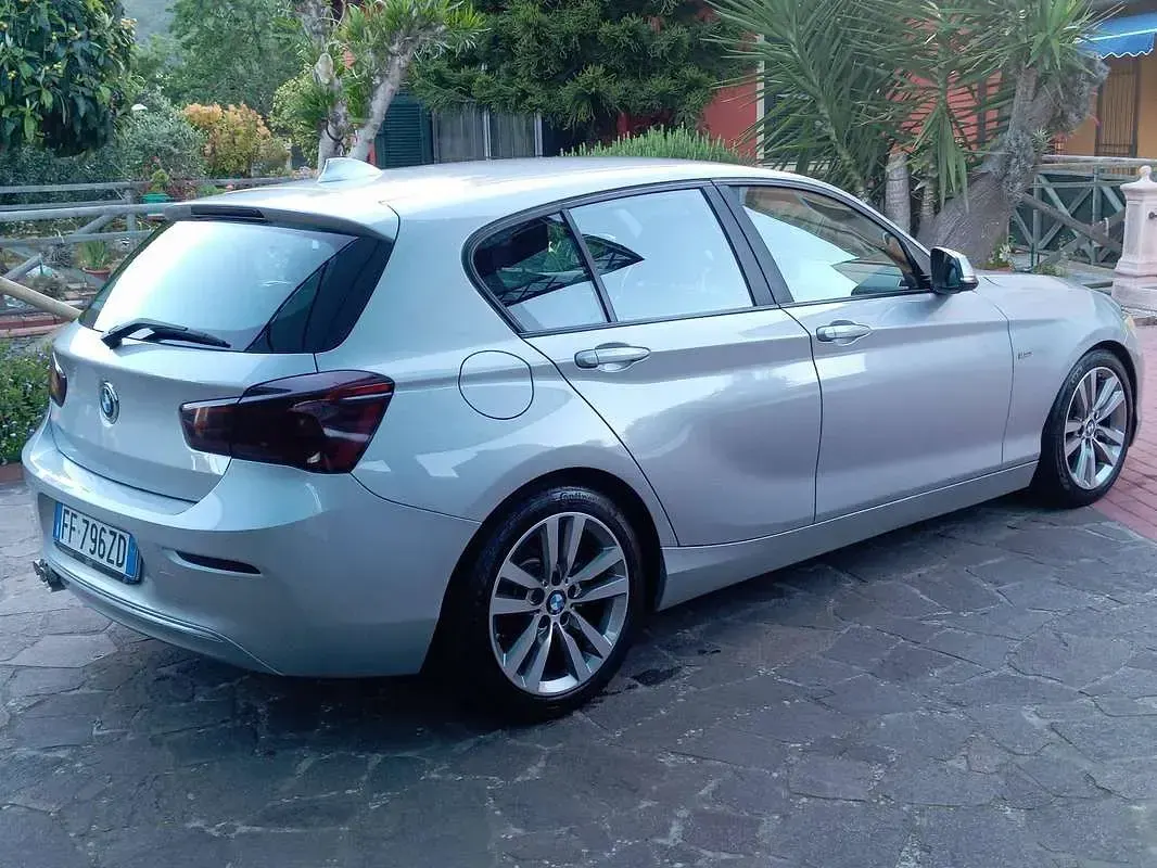 Brugt BMW 118 150 HK (110 kW) 2016 Sølv Hatchback