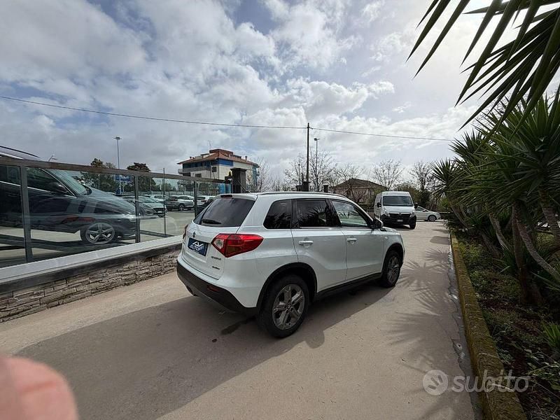 Usata Suzuki Vitara 120 CV (88 kW) 2018 SUV