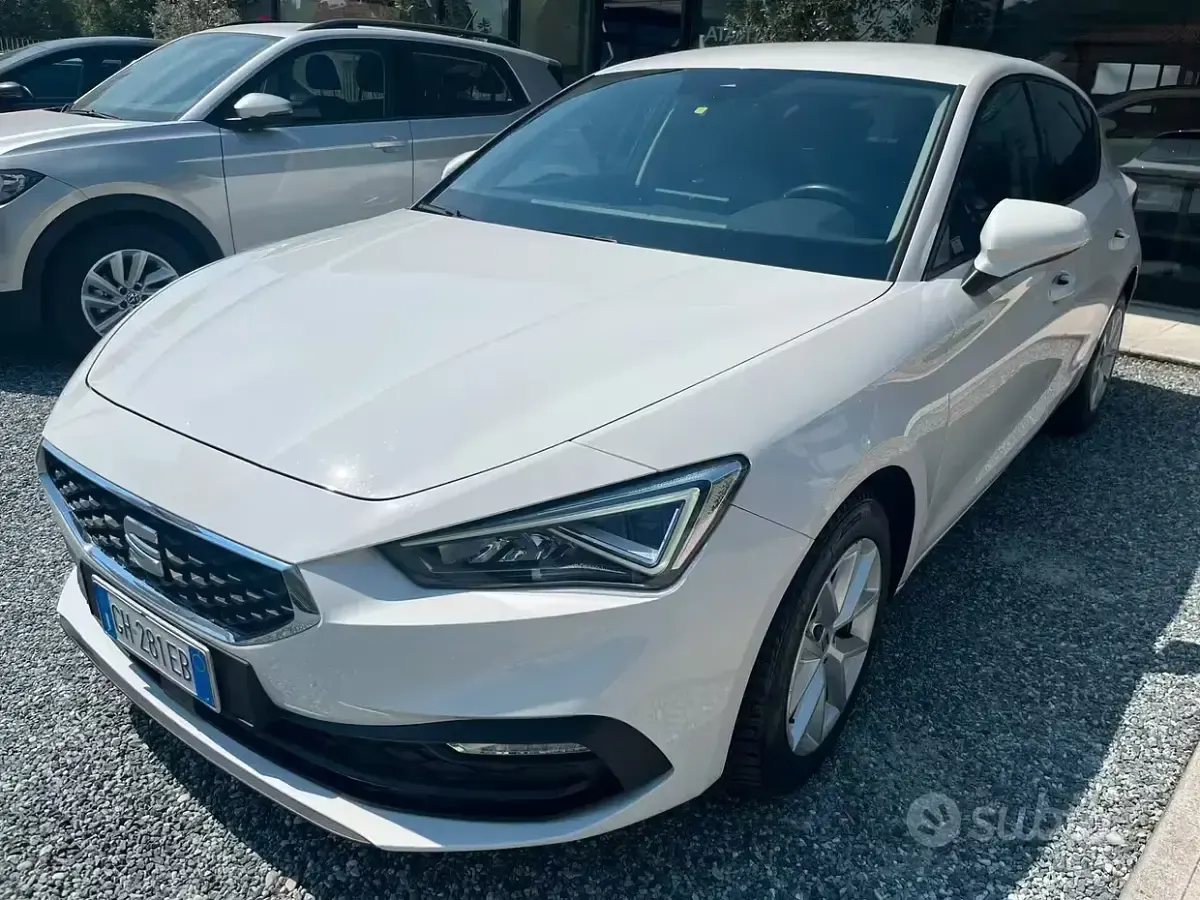 Usata Seat Leon Style 116 CV (85 kW) 2022 Bianco Berlina