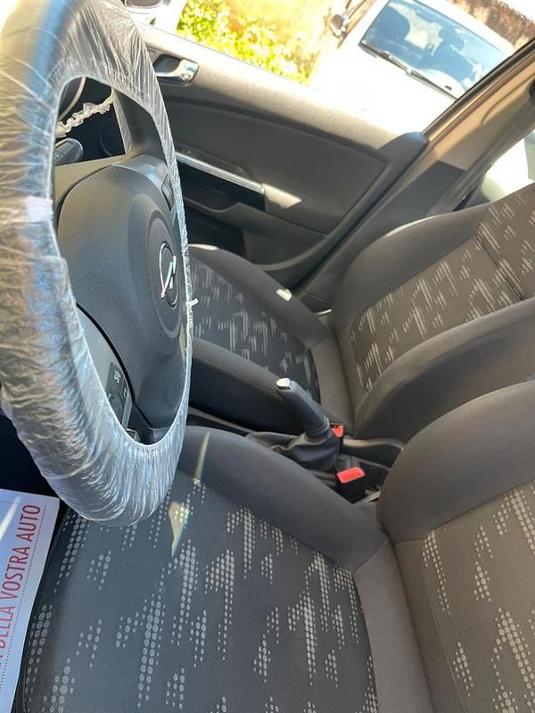 Usata Opel Corsa 95 CV (69 kW) 2015 Argento Utilitaria