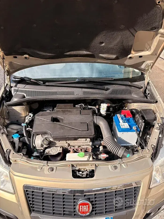 Usata Fiat Sedici 107 CV (78 kW) 2008 Marrone SUV