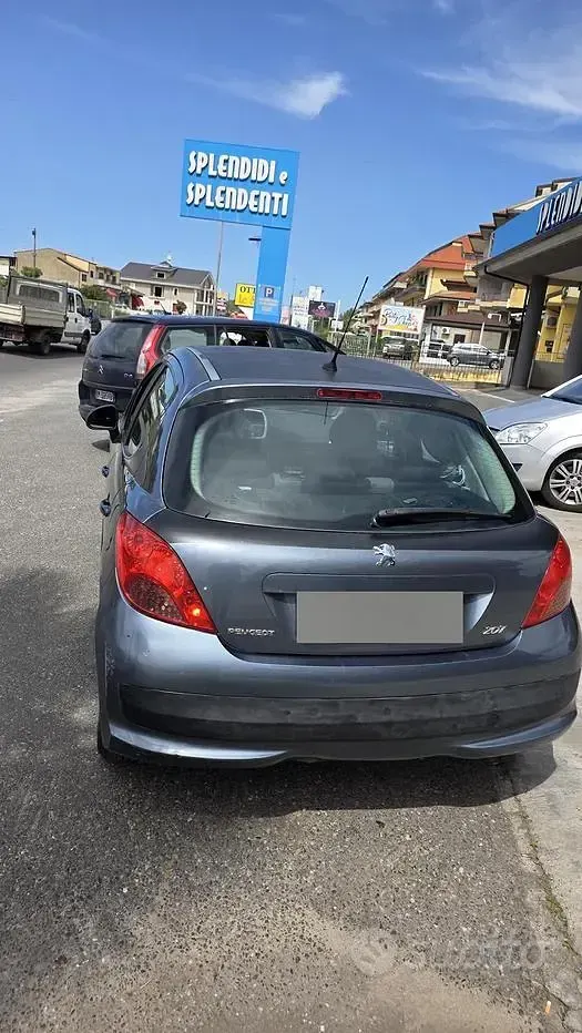 Usata Peugeot 207 68 CV (50 kW) 2007 Berlina