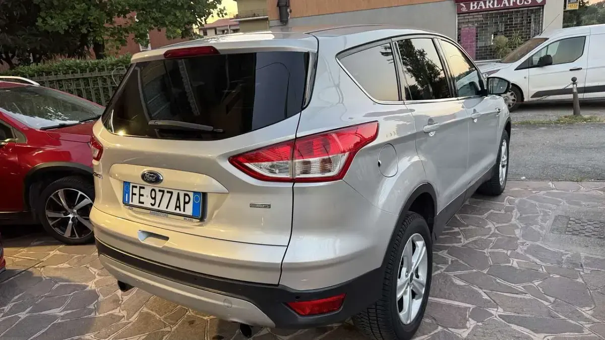 Usata Ford Kuga Titanium S 120 CV (88 kW) 2016 Argento SUV