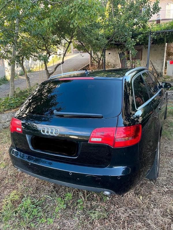 Usata Audi A6 140 CV (102 kW) 2007 Nero Station wagon