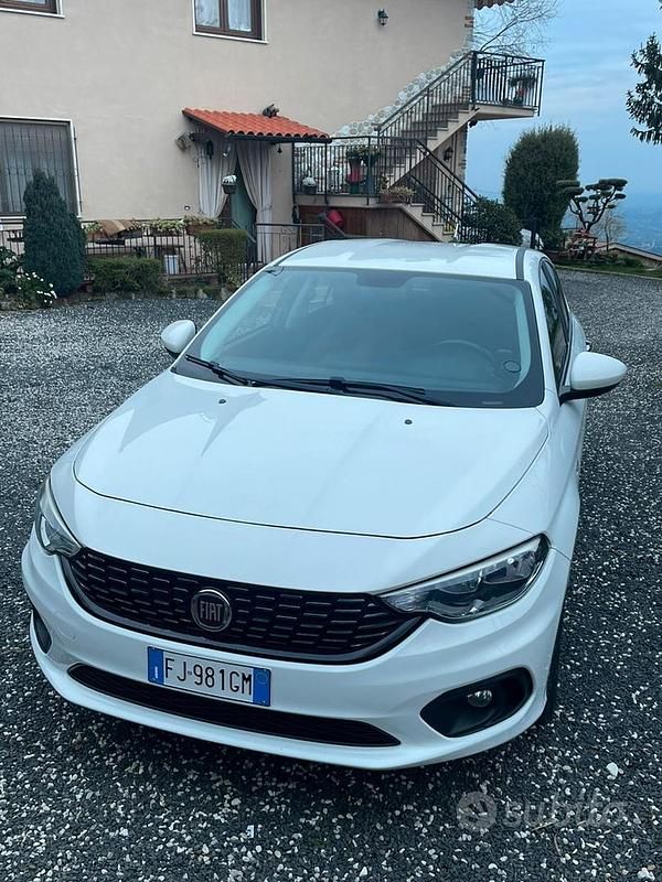 Usata Fiat Tipo 120 CV (88 kW) 2015 Berlina